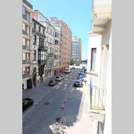 Luxury With Free Parking Apartmán