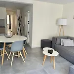 Luxury With Free Parking Appartement *