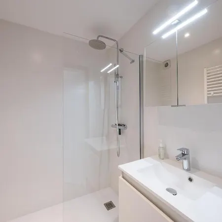 Luxury With Free Parking