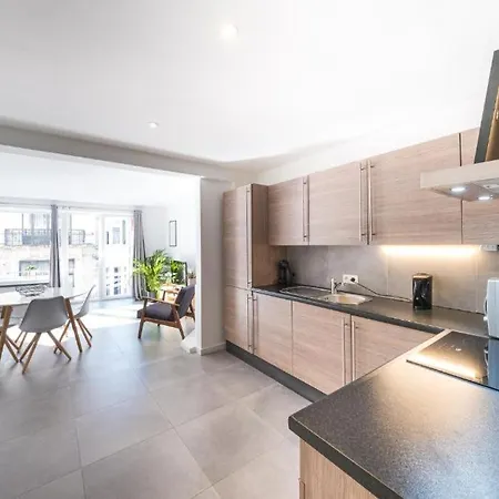 Luxury With Free Parking Apartment Ostend