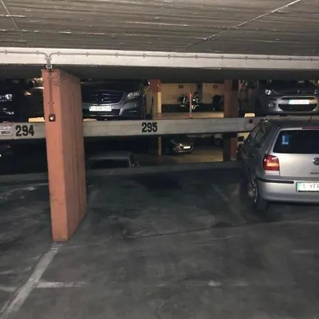 Luxury With Free Parking Apartment Ostend